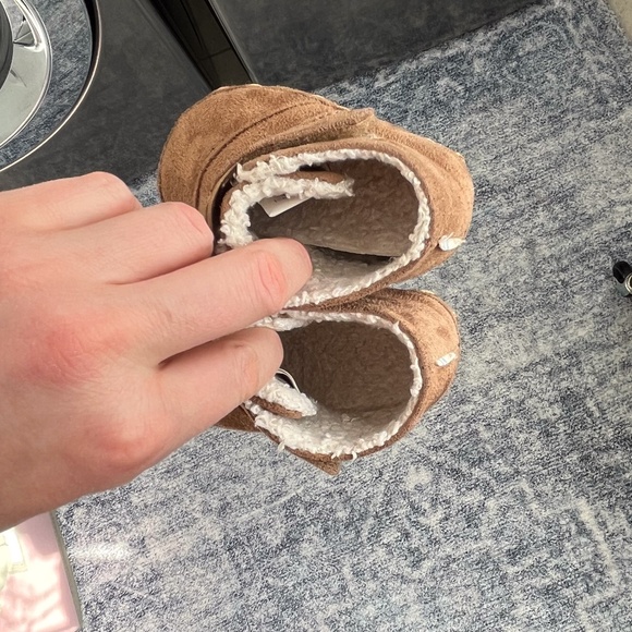 Toms Cuna Chestnut Baby Booties - Picture 3 of 12